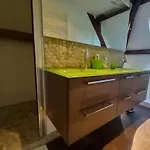 Privee Dans Spacieuse Maison Du Perigord, Avec Piscine