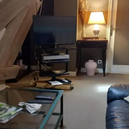 Quarto em Acomodações Particulares Privee Dans Spacieuse Maison Du Perigord, Avec Piscine Bergerac