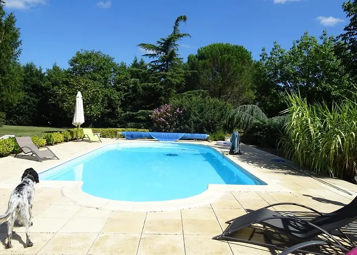 Privee Dans Spacieuse Maison Du Perigord, Avec Piscine Bergerac